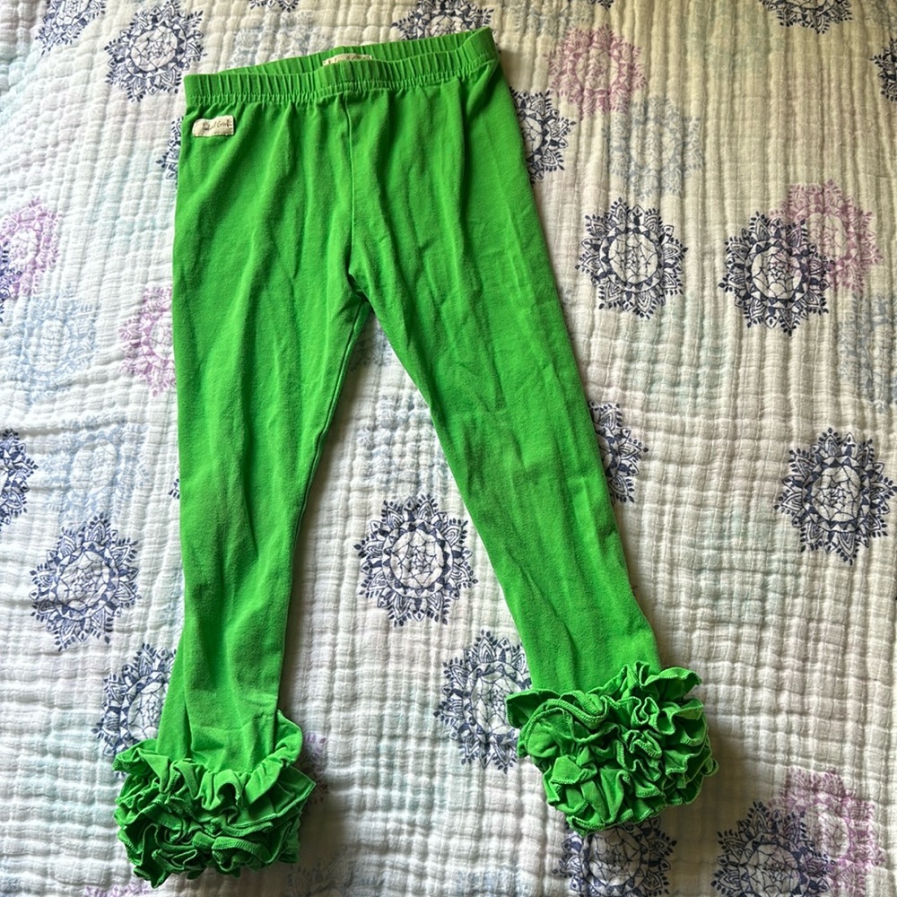 Island girl green leggings with ruffle ankles size 3-4T